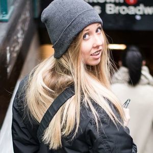 Meet your Posher, Violetta